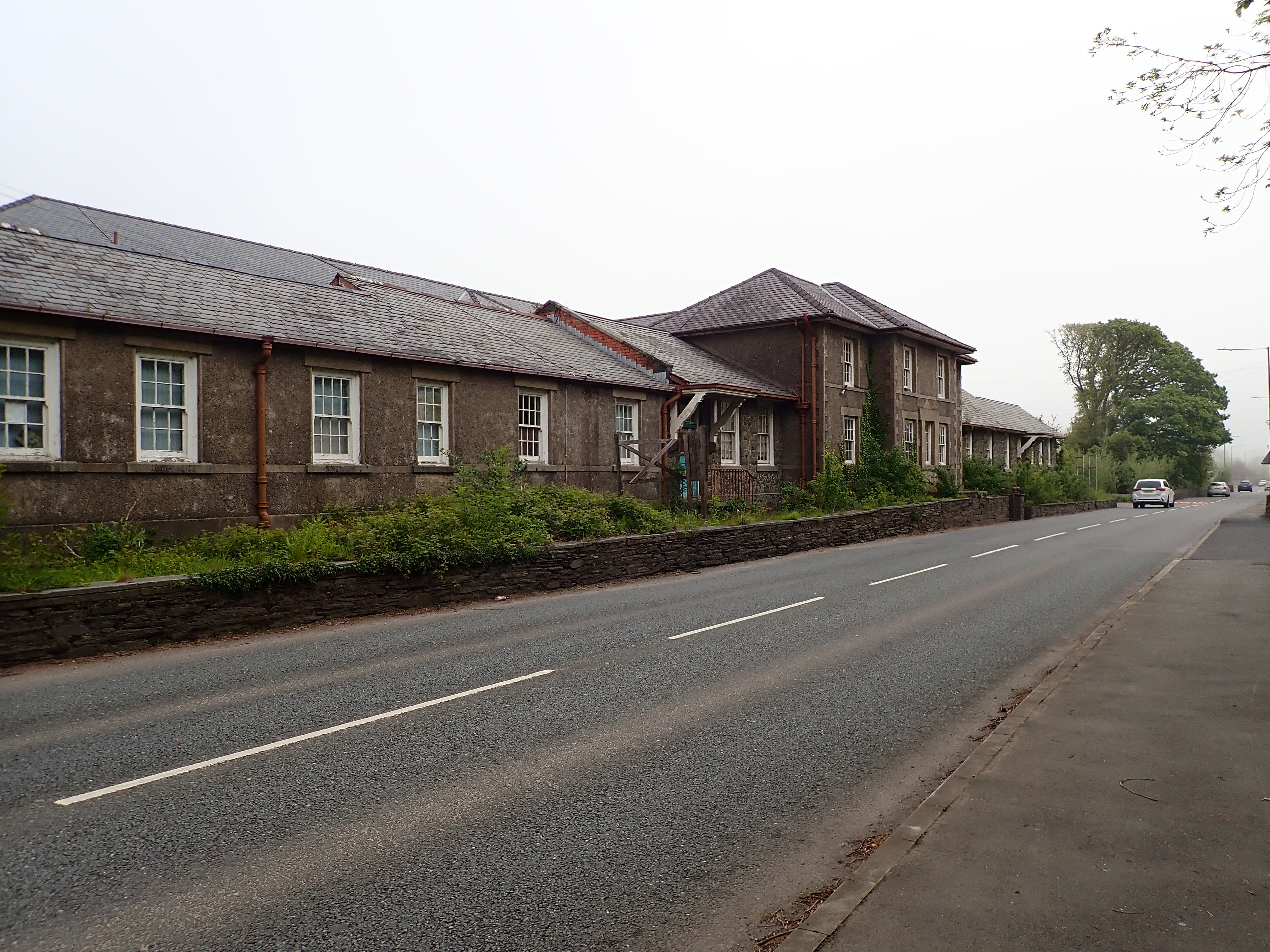 Bron y Garth Hospital